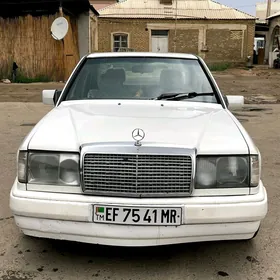 Mercedes-Benz 230E 1987