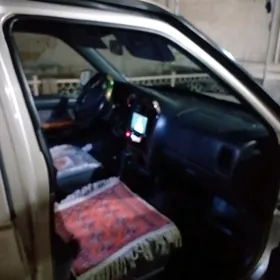 Nissan Pathfinder 1999
