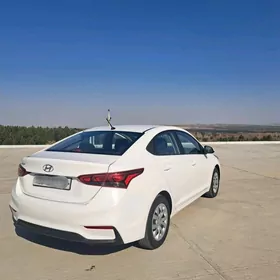 Hyundai Accent 2020