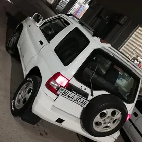 Mitsubishi Pajero 1999