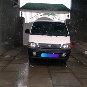Toyota Hiace 2004