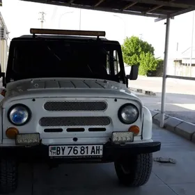 UAZ 469 2005