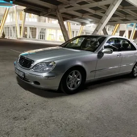 Mercedes-Benz S-Class 2002