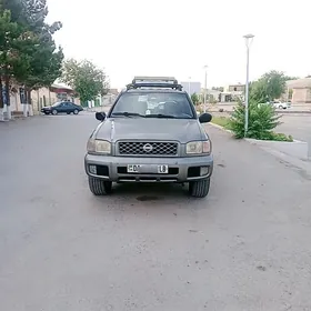 Nissan Pathfinder 2002