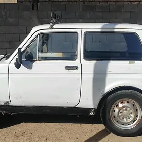 Lada Niva 1990