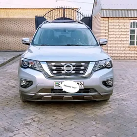 Nissan Pathfinder 2019