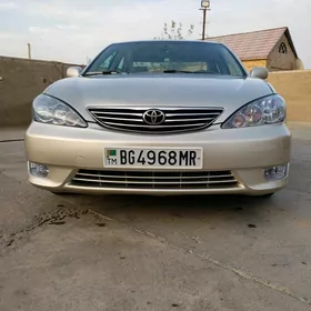 Toyota Camry 2004