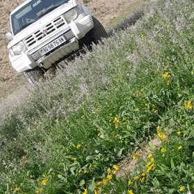 Mitsubishi Pajero 1997