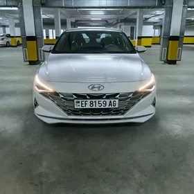 Hyundai Elantra 2021