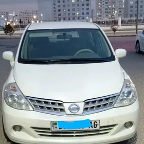 Nissan Tiida 2008