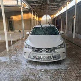 Toyota Camry 2017