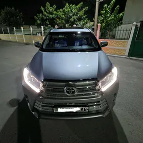 Toyota Highlander 2015