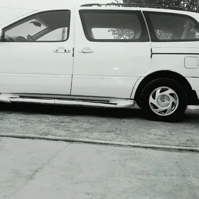 Toyota Sienna 2003