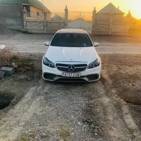 Mercedes-Benz E350 2011