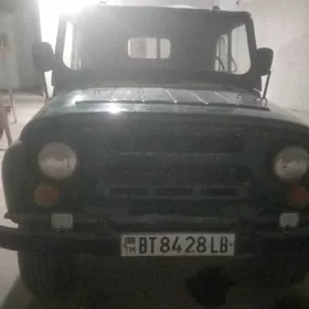 UAZ 469 1990