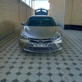 Toyota Camry 2017
