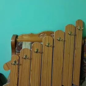 Вешалка для пальто,курток..
