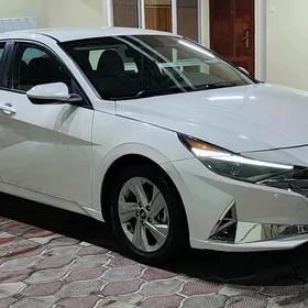 Hyundai Elantra 2021