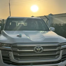 Toyota Land Cruiser 2025