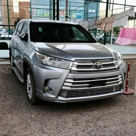 Toyota Highlander 2019
