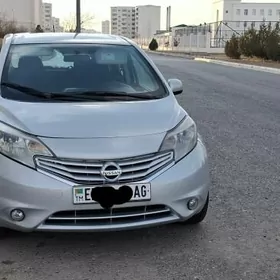 Nissan Versa 2013