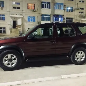 Nissan Pathfinder 1998