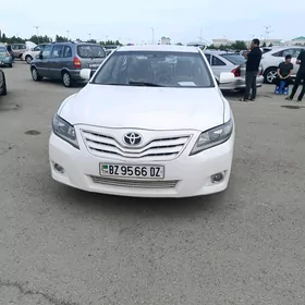 Toyota Camry 2010