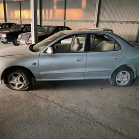 Hyundai Elantra 1999