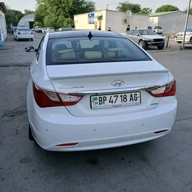 Hyundai Sonata 2012
