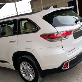 Toyota Highlander 2015
