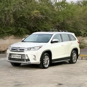 Toyota Highlander 2019