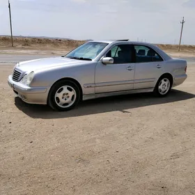 Mercedes-Benz C320 2001