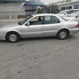 Kia Credos/Clarus 2000