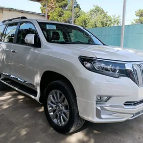 Toyota Land Cruiser Prado 2022