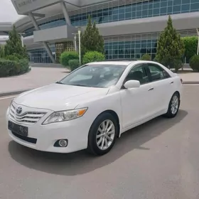 Toyota Camry 2010