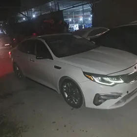 Kia Optima 2020