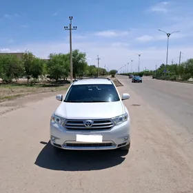 Toyota Highlander 2013
