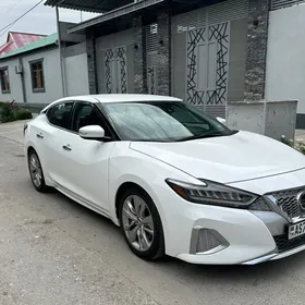 Nissan Maxima 2022