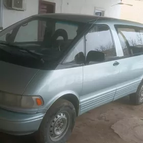 Toyota Previa 1993