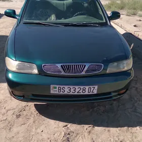 Daewoo Nubira 1998