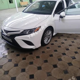 Toyota Camry 2020