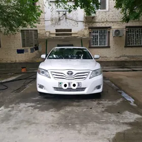 Toyota Camry 2010