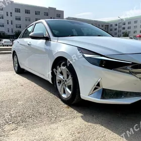 Hyundai Elantra 2021