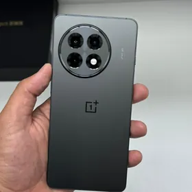 One plus Ace 5 16/512gb