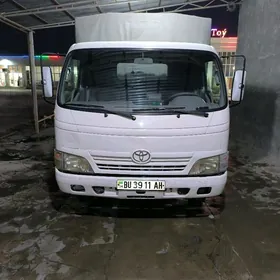Mitsubishi Canter 2010