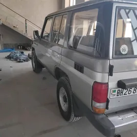 Toyota Land Cruiser 1991