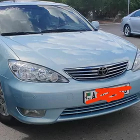 Toyota Camry 2004