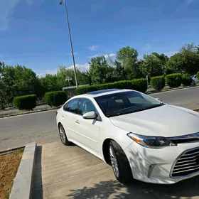 Toyota Avalon 2016