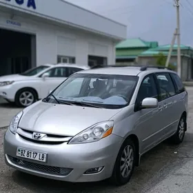 Toyota Sienna 2005