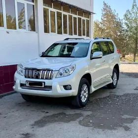 Toyota Land Cruiser Prado 2013